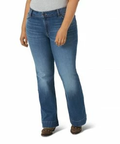 Women's Wrangler Mae Mid Rise Plus Trouser Jean