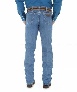 Wrangler Premium Performance Cowboy Cut Regular Fit Jean