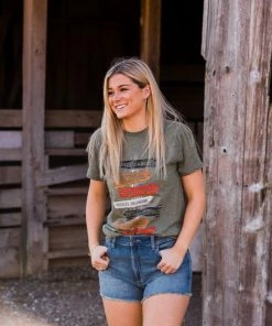 Wrangler Short Sleeve Tee With Directional Sign Women's