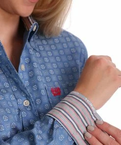 WOMEN'S CINCH TENCEL BLUE MEDALLION PRINT BUTTON-DOWN SHIRT