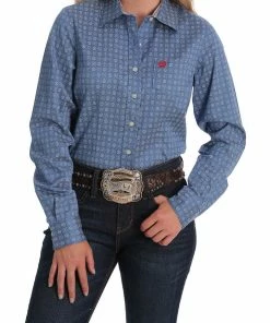 WOMEN'S CINCH TENCEL BLUE MEDALLION PRINT BUTTON-DOWN SHIRT